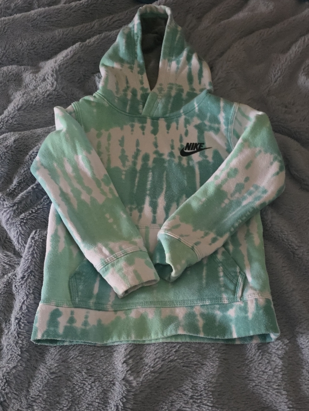 Nike Mint Green & White Tie-Dye Pullover Hoodie